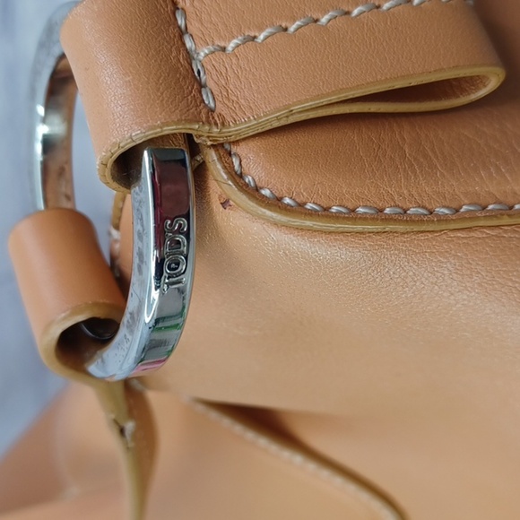 Tod"s Leather Buckle Bag - Picture 5 of 16